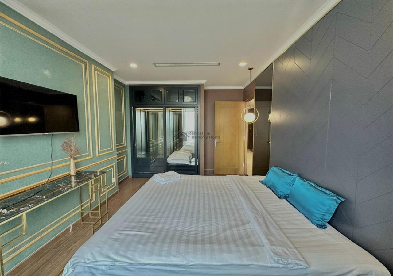 The Vinhomes Central Park Apartments - The Buildings Surrounding Landmark 81 Ho Chi Minh City Bagian luar foto